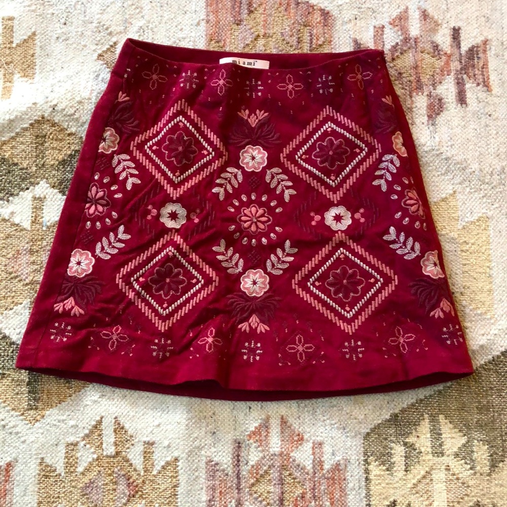 Dark Red mini skirt | Size S